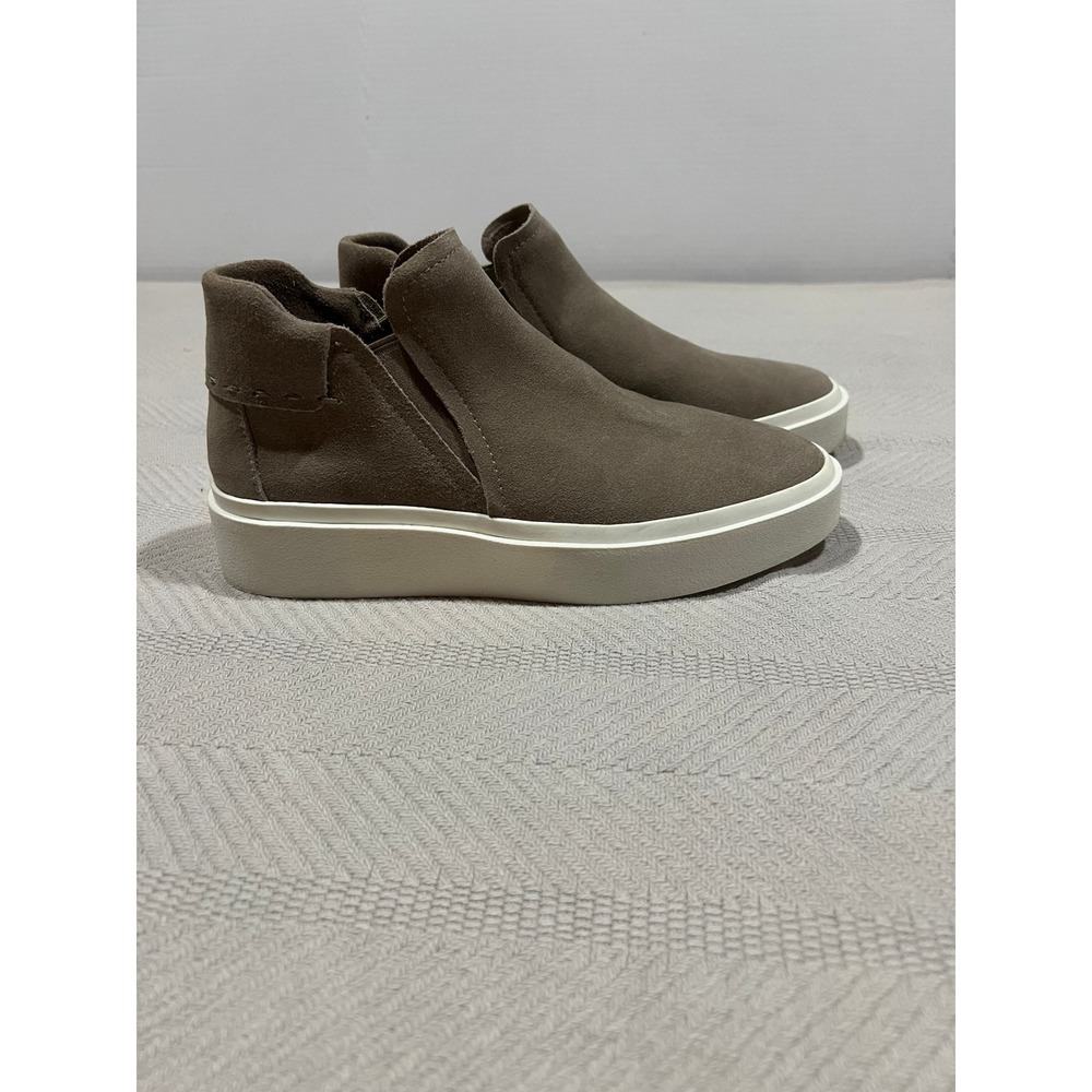 DV Dolce Vita Vinni Microsuede Taupe Slip-on Fashion Sneakers Boot Womens Size 6